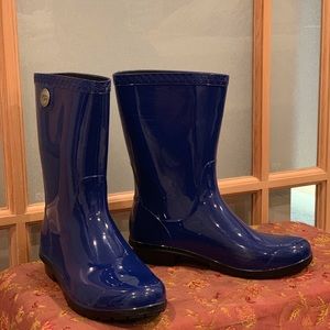 Ugg Women’s Rainboots in bright blue. Worn twice.